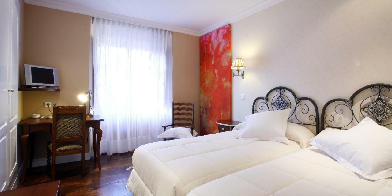 La Casona De Don Santos Hotel Proaza Bagian luar foto